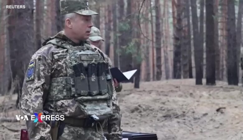 Tướng Ukraine: Nga nhắm chọc thủng tuyến phòng thủ Ukraine ở đông bắc Tướng Ukraine: Nga nhắm chọc thủng tuyến phòng thủ Ukraine ở đông bắc