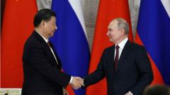 Putin sẽ thăm Trung Quốc để tăng cường quan hệ đối tác ‘không giới hạn’ với Tập Cận Bình Putin sẽ thăm Trung Quốc để tăng cường quan hệ đối tác ‘không giới hạn’ với Tập Cận Bình
