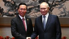 Tổng thống Putin nhận lời mời sớm thăm Việt Nam Tổng thống Putin nhận lời mời sớm thăm Việt Nam