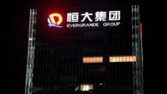 Trung Quốc giải quyết mớ hỗn độn ở Evergrande như thế nào?