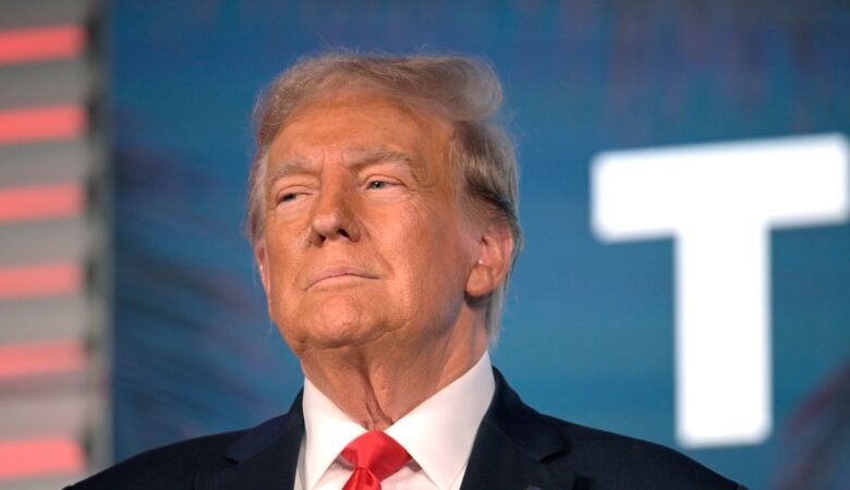 Ông Trump thề sẽ hủy bỏ thỏa thuận thương mại châu Á nếu đắc cử