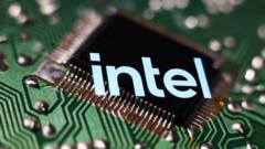 Intel gác kế hoạch mở rộng hoạt động sản xuất chip tại Việt Nam Intel gác kế hoạch mở rộng hoạt động sản xuất chip tại Việt Nam