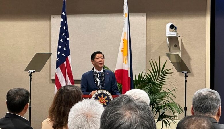 Philippines thuyết phục các nước láng giềng soạn thảo quy tắc về Biển Đông Philippines thuyết phục các nước láng giềng soạn thảo quy tắc về Biển Đông