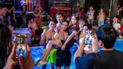 Khách du lịch Trung Quốc đang quay trở lại – nhưng không đến Thái Lan Khách du lịch Trung Quốc đang quay trở lại – nhưng không đến Thái Lan