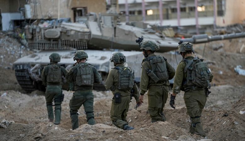 Xe tăng Israel xuất hiện gần bệnh viện ở miền bắc Gaza Xe tăng Israel xuất hiện gần bệnh viện ở miền bắc Gaza