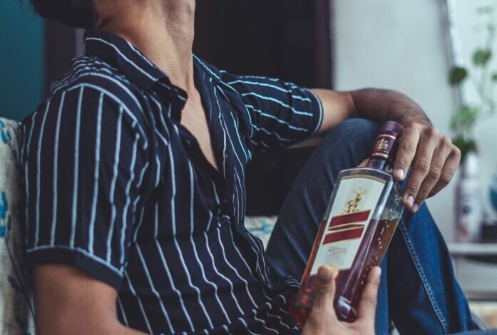 Cha nghiện rượu, sinh con ra không bình thường Cha nghiện rượu, sinh con ra không bình thường