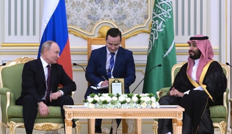 Putin thăm Ả Rập Xê Út, bàn chuyện tăng hợp tác trong OPEC+ Putin thăm Ả Rập Xê Út, bàn chuyện tăng hợp tác trong OPEC+