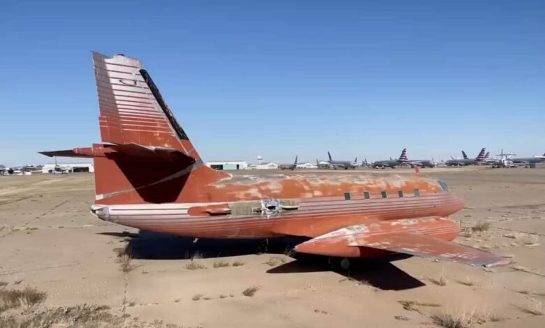 Man who bought Elvis Presley’s abandoned private jet shows first steps of turning it into an RV Man who bought Elvis Presley’s abandoned private jet shows first steps of turning it into an RV