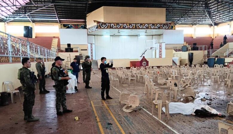 Quân đội Philippines truy lùng nghi phạm đánh bom Quân đội Philippines truy lùng nghi phạm đánh bom