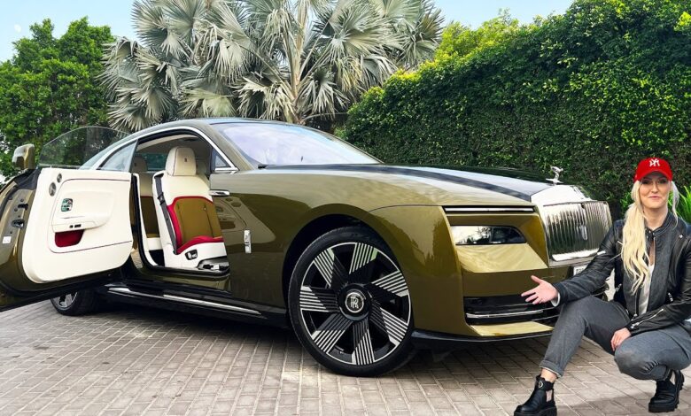 This is what the new Rolls-Royce Spectre looks like in the metal This is what the new Rolls-Royce Spectre looks like in the metal