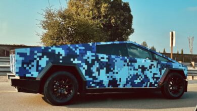 Custom Cybertruck in black gloss takes it to new levels