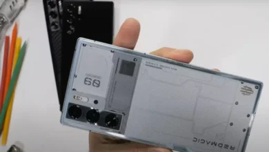 Man unboxes and reveals ‘smartphone from 2030’ with features that leave him astounded