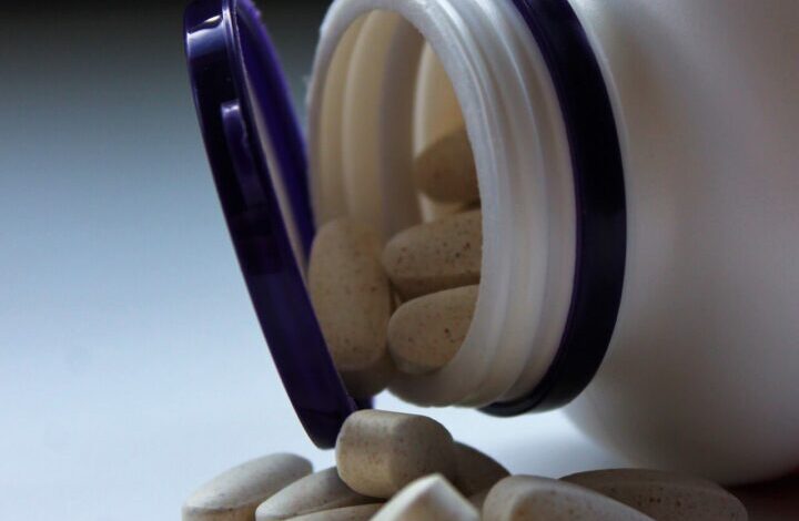 Vitamin tổng hợp không phải ‘thuốc tiên’, cẩn trọng khi dùng Vitamin tổng hợp không phải ‘thuốc tiên’, cẩn trọng khi dùng