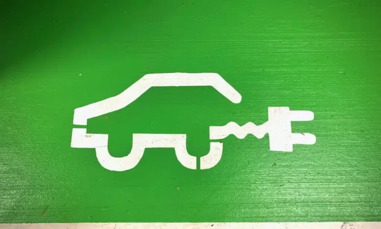 Detroit introduces electrified road that can charge EVs as they drive Detroit introduces electrified road that can charge EVs as they drive