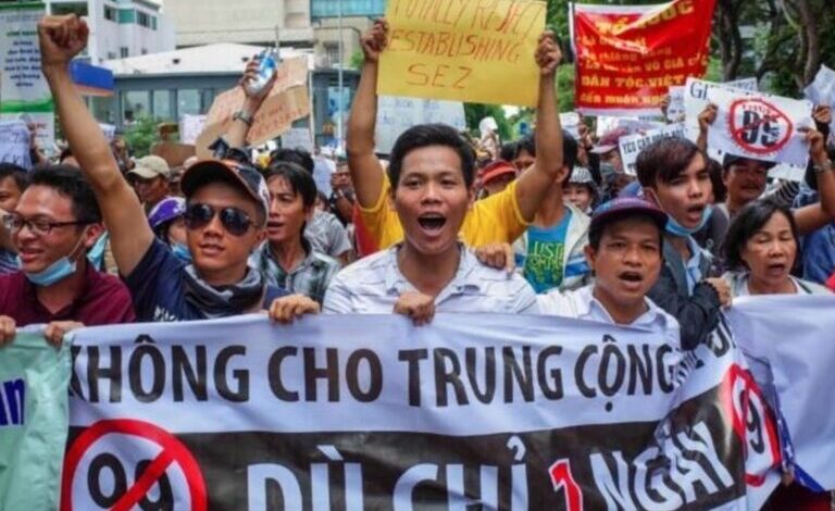 50 năm Trung Quốc cưỡng chiếm Hoàng Sa: Chính phủ cần xây đài tưởng nhớ sự kiện này! 50 năm Trung Quốc cưỡng chiếm Hoàng Sa: Chính phủ cần xây đài tưởng nhớ sự kiện này!