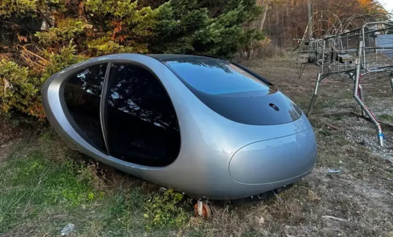 Mercedes concept pod found mysteriously deserted in junkyard Mercedes concept pod found mysteriously deserted in junkyard