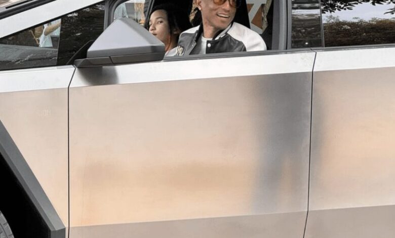 Pharrell Williams seen struggling to park Cybertruck in middle of Miami Pharrell Williams seen struggling to park Cybertruck in middle of Miami