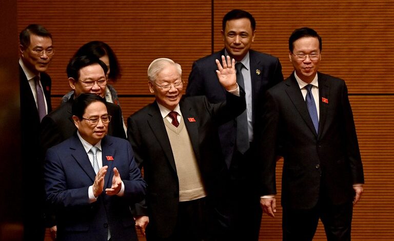 Đảng chống tham nhũng có chọn lọc: “bên trọng, bên khinh”! Đảng chống tham nhũng có chọn lọc: “bên trọng, bên khinh”!