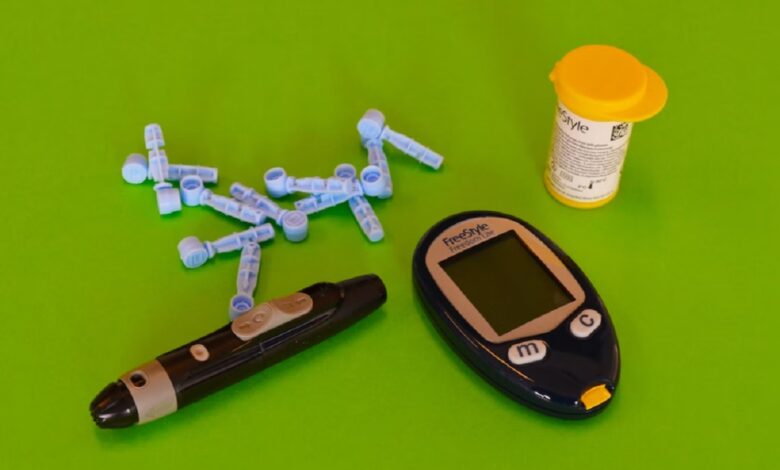 FDA cảnh báo việc đo lượng đường trong máu bằng đồng hồ FDA cảnh báo việc đo lượng đường trong máu bằng đồng hồ