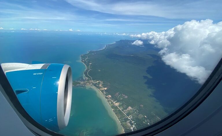Hundreds of Taiwanese stranded in Vietnam due to tour firm dispute Hundreds of Taiwanese stranded in Vietnam due to tour firm dispute