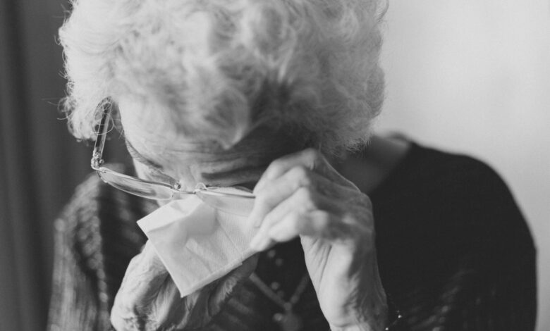Những bất thường của mắt và hơi thở đều liên quan tới Alzheimer Những bất thường của mắt và hơi thở đều liên quan tới Alzheimer