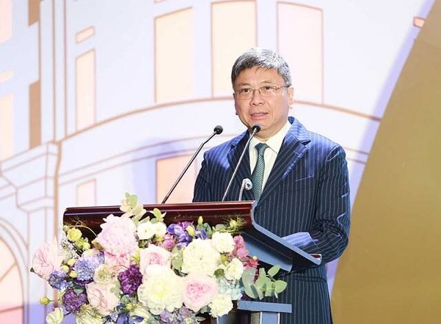 Báo Hong Kong: Phanh phui thêm một vụ tẩu tán tài sản của Trương Mỹ Lan Báo Hong Kong: Phanh phui thêm một vụ tẩu tán tài sản của Trương Mỹ Lan