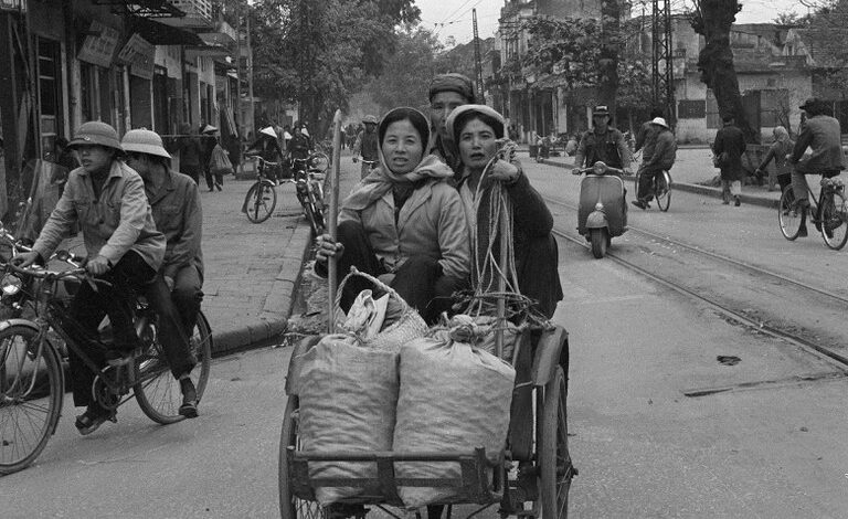Một thời bao cấp: Nhét đầy hải sản vào… quan tài, chở đi bán “chui” Một thời bao cấp: Nhét đầy hải sản vào… quan tài, chở đi bán “chui”