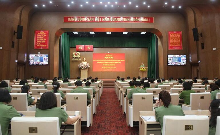Luật Lực lượng an ninh cơ sở: tăng cường mạng lưới giám sát dân? Luật Lực lượng an ninh cơ sở: tăng cường mạng lưới giám sát dân?