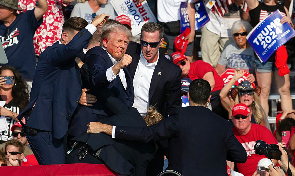 Sau vụ bị ám sát hụt, ông Trump nói: Là ‘Chúa’ đã ngăn chặn ‘điều không thể tưởng tượng được ấy’ Sau vụ bị ám sát hụt, ông Trump nói: Là ‘Chúa’ đã ngăn chặn ‘điều không thể tưởng tượng được ấy’