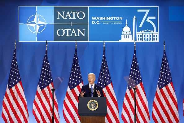 Tổng thống Mỹ Joe Biden cảnh báo Trung Quốc sẽ phải trả giá vì hỗ trợ Nga