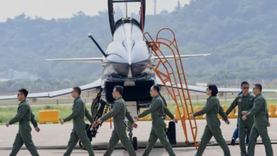 Bộ Thương mại Mỹ cho 4 công ty vào danh sách đen vì đào tạo các phi công quân sự Trung Quốc