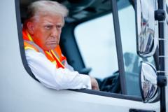 Ông Trump dọa truy tố những người này nếu đắc cử Ông Trump dọa truy tố những người này nếu đắc cử