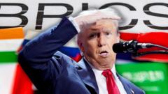 Ông Trump dọa đánh thuế 100% nếu BRICS tìm cách thay thế đồng đô la Ông Trump dọa đánh thuế 100% nếu BRICS tìm cách thay thế đồng đô la