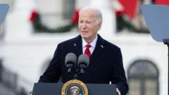 Ông Biden ân xá con trai, mong dân Mỹ ‘hiểu cho quyết định này’ Ông Biden ân xá con trai, mong dân Mỹ ‘hiểu cho quyết định này’