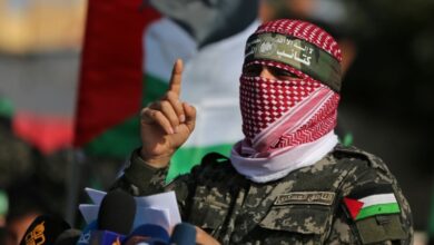 Hamas tuyên bố ngừng thả con tin, cáo buộc Israel vi phạm lệnh ngừng bắn | VOA