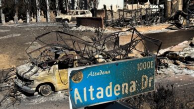 Khủng hoảng bảo hiểm của California: Những hàng xóm phải đối mặt với sự phục hồi không đồng đều sau các vụ cháy rừng