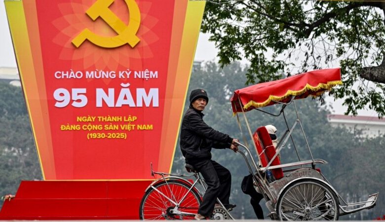 Đảng Cộng sản Việt Nam tìm cách cắt giảm 20% việc làm trong chính phủ | VOA Đảng Cộng sản Việt Nam tìm cách cắt giảm 20% việc làm trong chính phủ | VOA