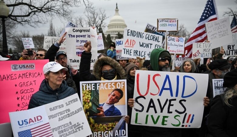 Chính quyền Trump chỉ giữ lại 611 nhân viên thiết yếu của USAID Chính quyền Trump chỉ giữ lại 611 nhân viên thiết yếu của USAID