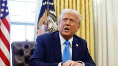 Ông Trump trừng phạt Tòa án Hình sự Quốc tế Ông Trump trừng phạt Tòa án Hình sự Quốc tế