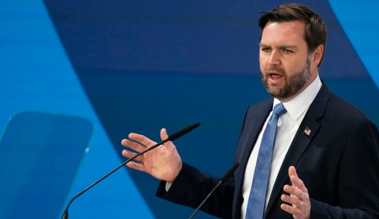 Phó TT Vance: Hoa Kỳ sử dụng đòn bẩy kinh tế, quân sự với Nga trong đàm phán về Ukraine | VOA Phó TT Vance: Hoa Kỳ sử dụng đòn bẩy kinh tế, quân sự với Nga trong đàm phán về Ukraine | VOA