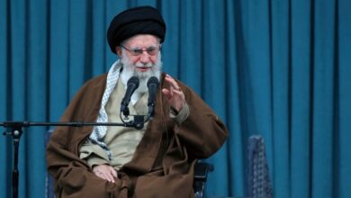 Lãnh tụ tối cao Iran nói cần phát triển quân đội hơn nữa sau đe dọa của ông Trump