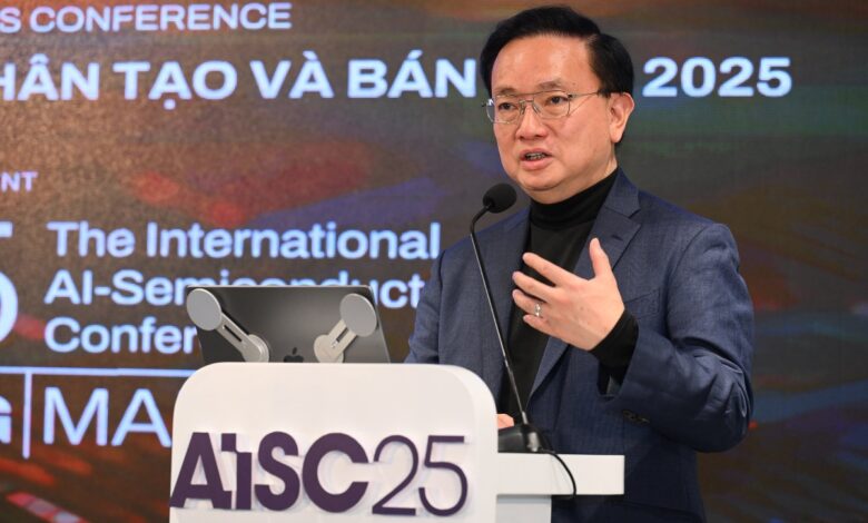 TS Christopher Nguyễn: Việt Nam đứng trước cơ hội nghìn năm có một TS Christopher Nguyễn: Việt Nam đứng trước cơ hội nghìn năm có một