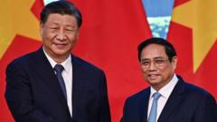 Hi vọng tránh thuế Trump, Việt Nam ‘sẵn sàng xử lý nghiêm hàng hoá Trung Quốc’ Hi vọng tránh thuế Trump, Việt Nam ‘sẵn sàng xử lý nghiêm hàng hoá Trung Quốc’