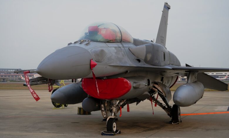 Vietnam agrees to buy US F-16 fighters, defense website says