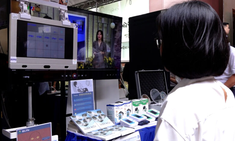 Nhà khoa học Việt làm thiết bị hỗ trợ giao tiếp cho bệnh nhân liệt Nhà khoa học Việt làm thiết bị hỗ trợ giao tiếp cho bệnh nhân liệt