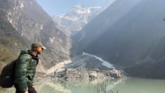 Vì sao ngày càng khó nhìn thấy dãy Himalaya hùng vĩ? Vì sao ngày càng khó nhìn thấy dãy Himalaya hùng vĩ?