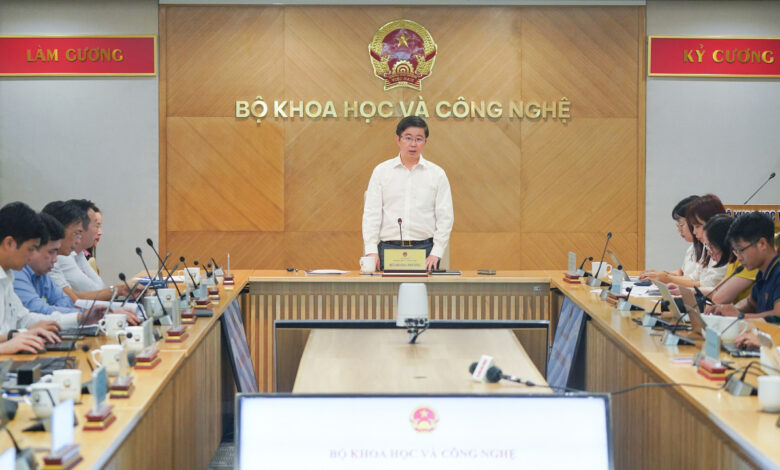 Nền tảng pháp lý cho khoa học công nghệ, đổi mới sáng tạo và chuyển đổi số thành hình Nền tảng pháp lý cho khoa học công nghệ, đổi mới sáng tạo và chuyển đổi số thành hình