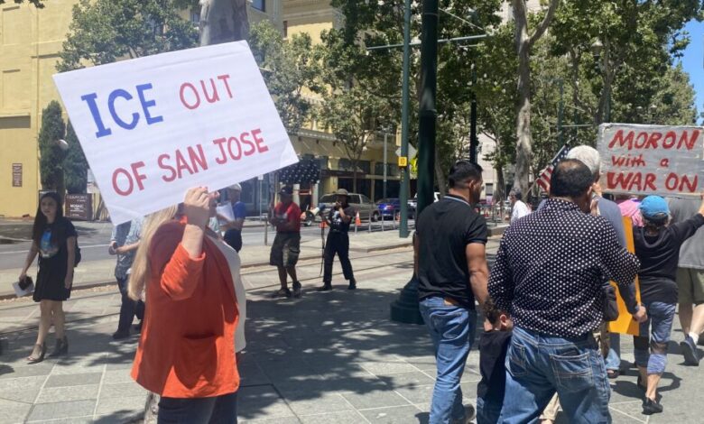 Democrats say masked ICE agents could create bigger safety issues Democrats say masked ICE agents could create bigger safety issues