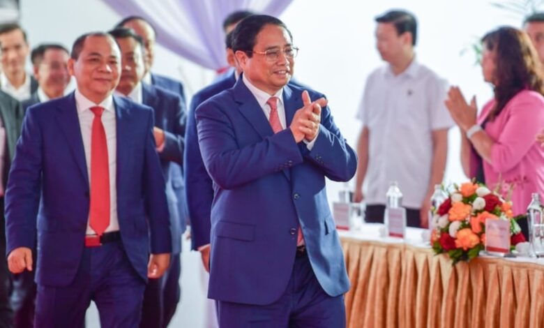 Bình luận: Khi Thủ tướng rao hàng cho VinFast Bình luận: Khi Thủ tướng rao hàng cho VinFast