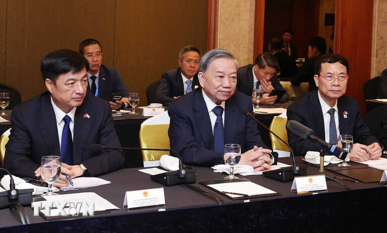 Tổng Bí thư: Hợp tác, tiếp cận công nghệ tiên tiến, tìm ‘đường tắt’ bắt kịp sự phát triển Tổng Bí thư: Hợp tác, tiếp cận công nghệ tiên tiến, tìm ‘đường tắt’ bắt kịp sự phát triển